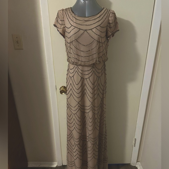 Adrianna Papell Beaded Gown Size 6P - Picture 1 of 5